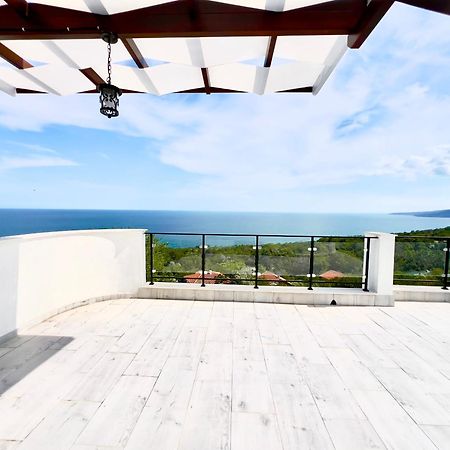 The White Pearl Boutique Villa Baltsjik Buitenkant foto