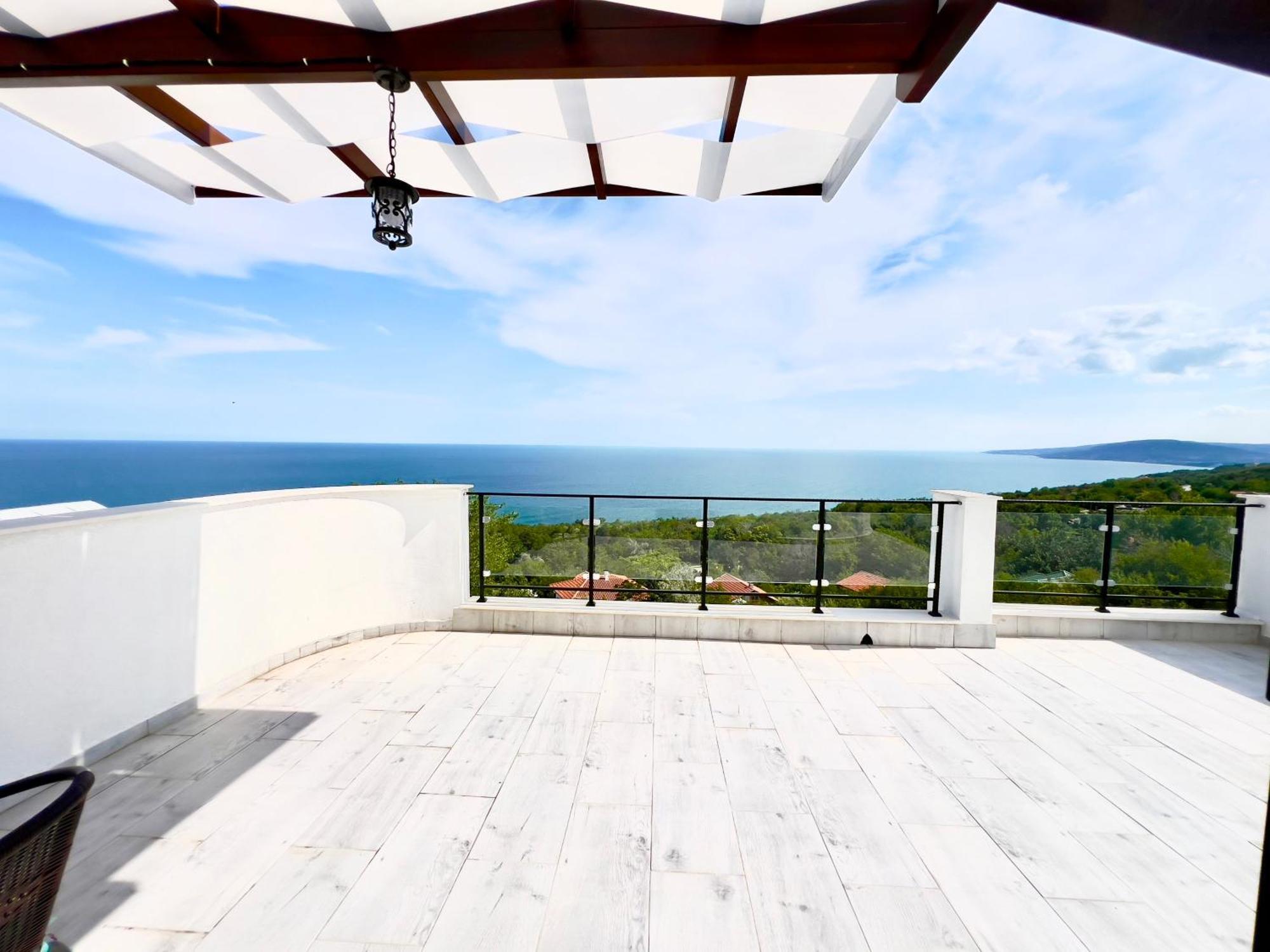 The White Pearl Boutique Villa Baltsjik Buitenkant foto