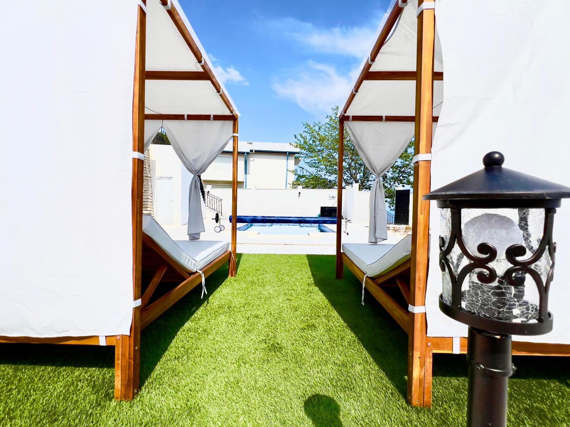 The White Pearl Boutique Villa Baltsjik Buitenkant foto