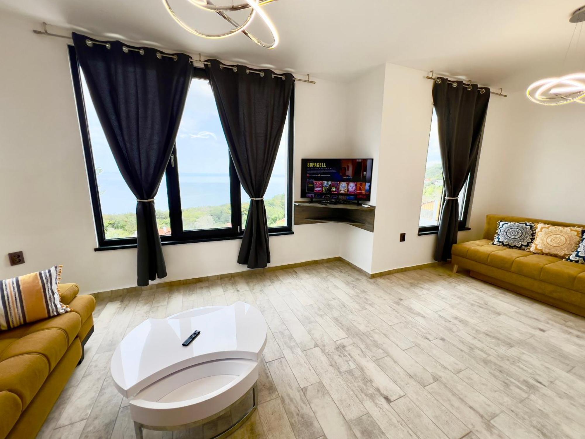 The White Pearl Boutique Villa Baltsjik Buitenkant foto